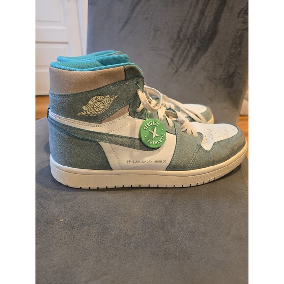 Jordan 1 High Turbo Green - Size 12 (NO BOX / OG INSOLES). main image 4